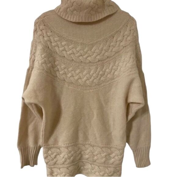 I.B. Diffusion Cream Cable Knit Sweater Medium - Picture 2 of 5